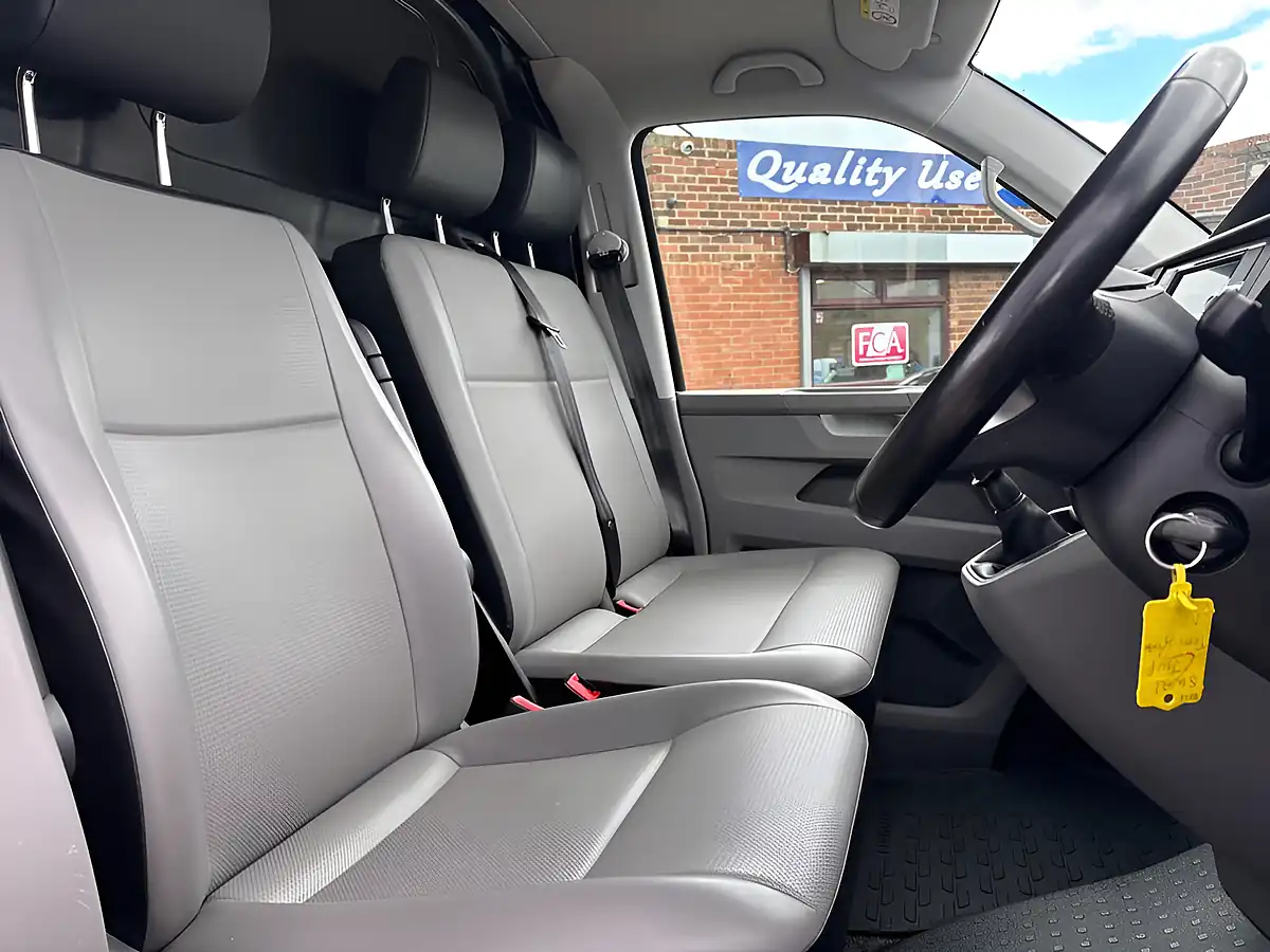 Used 2021 Volkswagen Transporter Highline Black - Interior and Exterior details 13