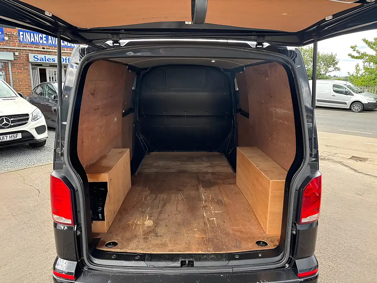 Used 2021 Volkswagen Transporter Highline Black - Interior and Exterior details 20