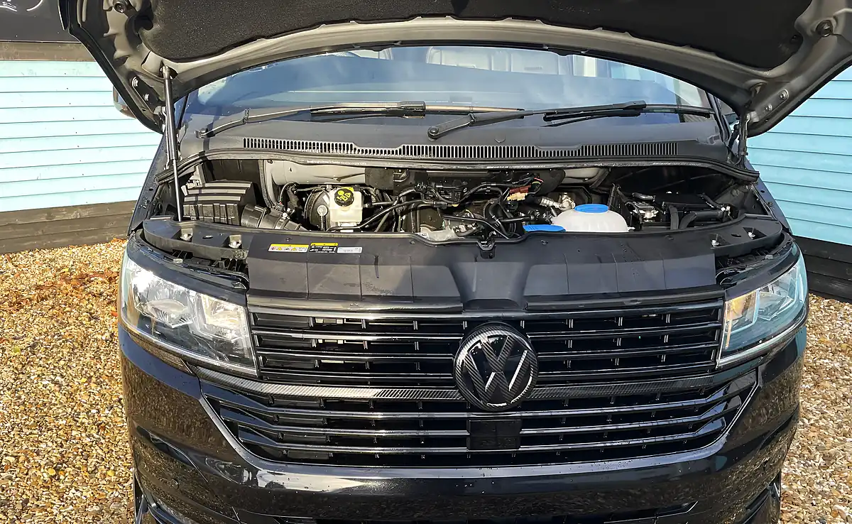 Used 2021 Volkswagen Transporter Highline Black - Interior and Exterior details 8