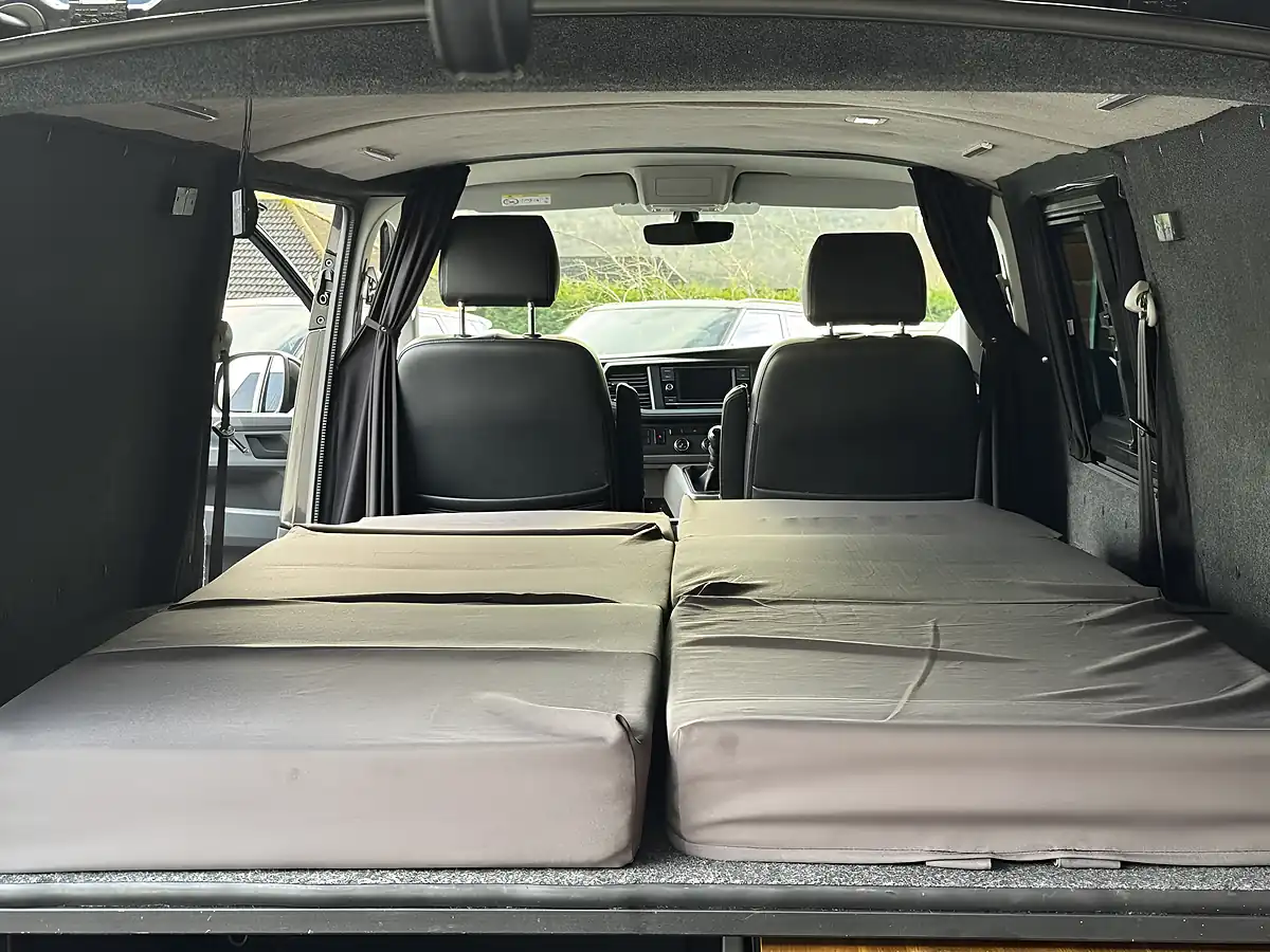 Used 2021 Volkswagen Transporter Highline Black - Interior and Exterior details 15