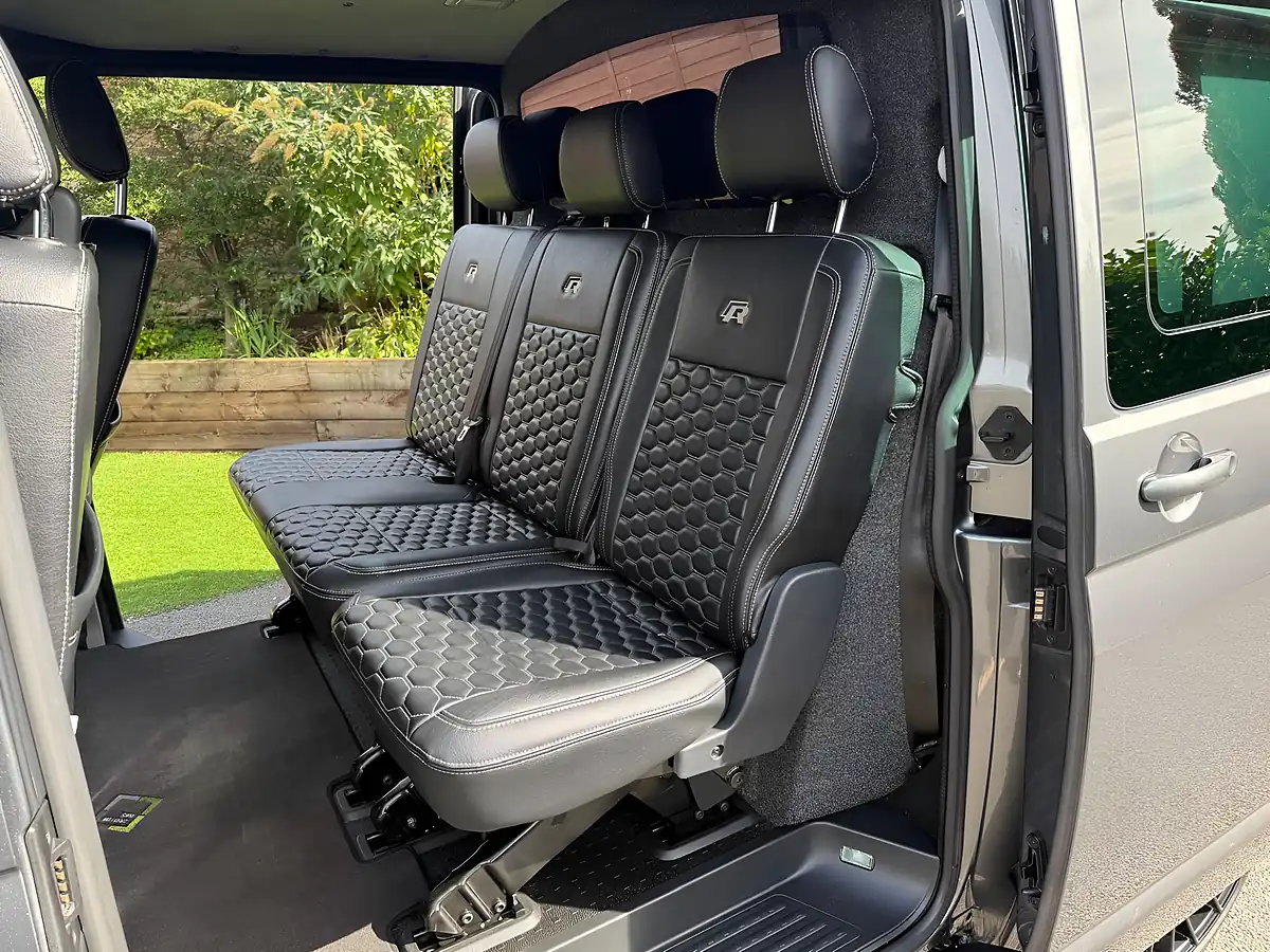 Used 2021 Volkswagen Transporter Highline Grey - Interior and Exterior details 14