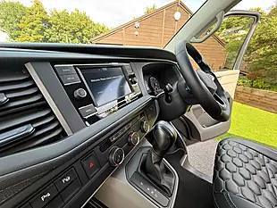 Used 2021 Volkswagen Transporter Highline Grey - Interior and Exterior details 16