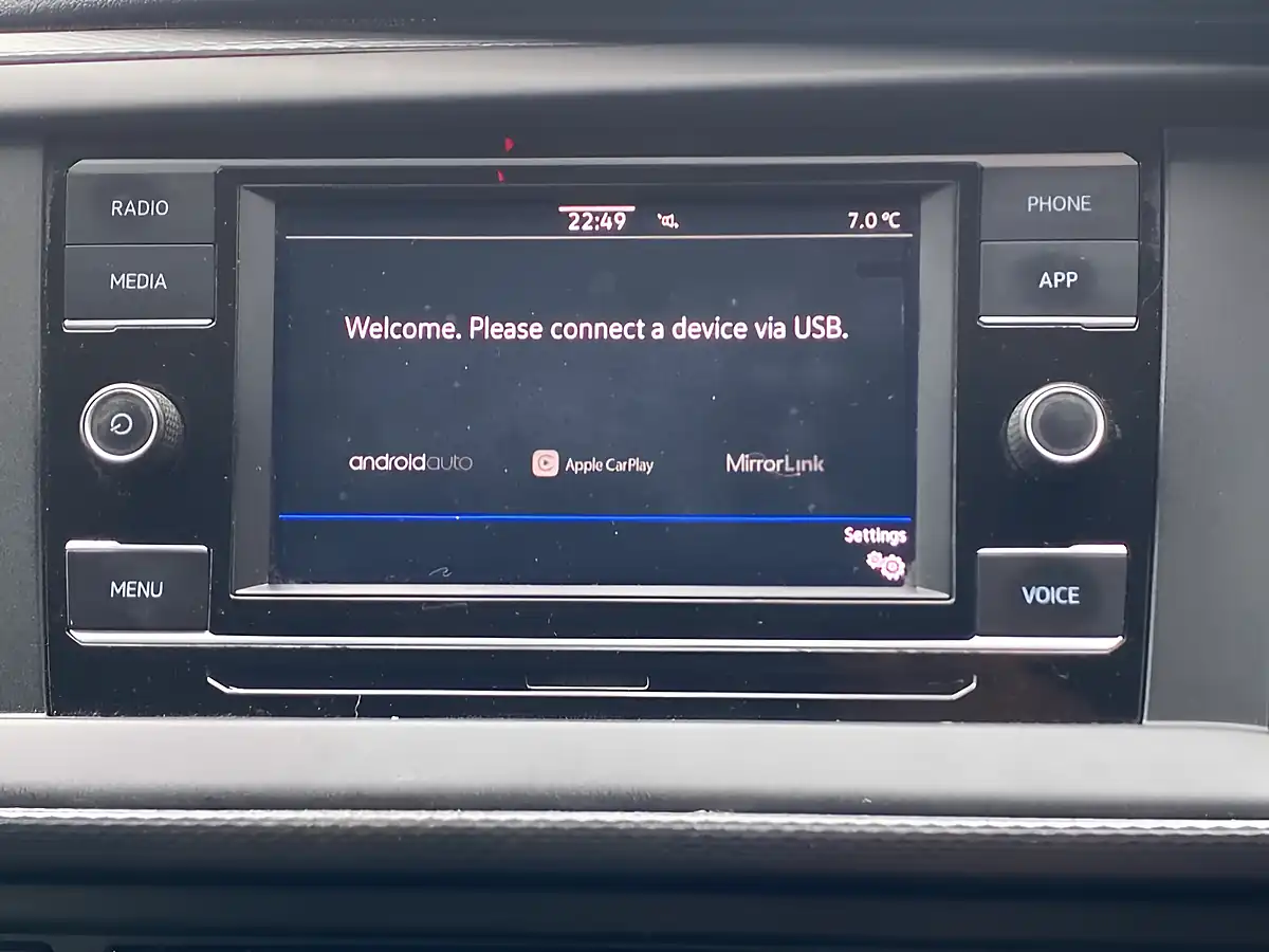 Used 2021 Volkswagen Transporter Highline Grey - Interior and Exterior details 11