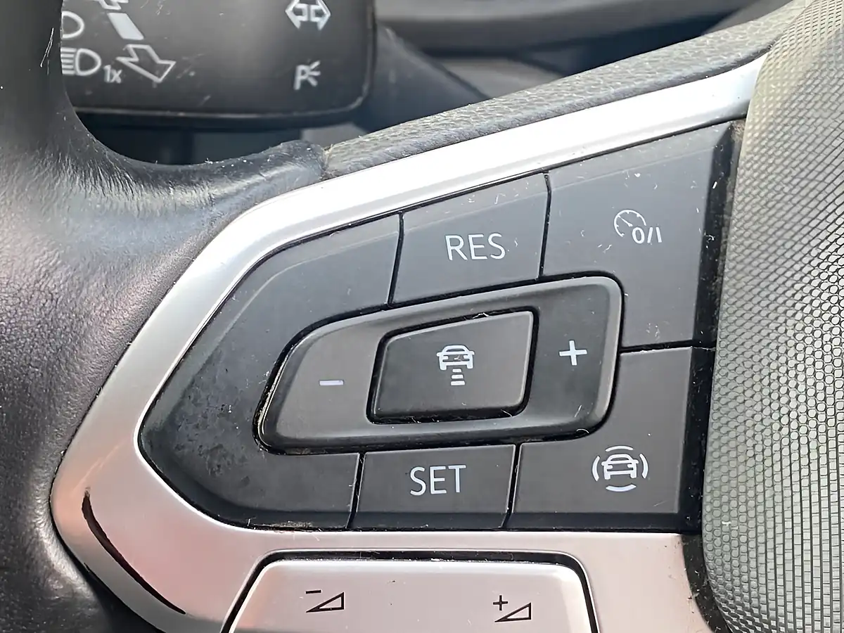 Used 2021 Volkswagen Transporter Highline Grey - Interior and Exterior details 13