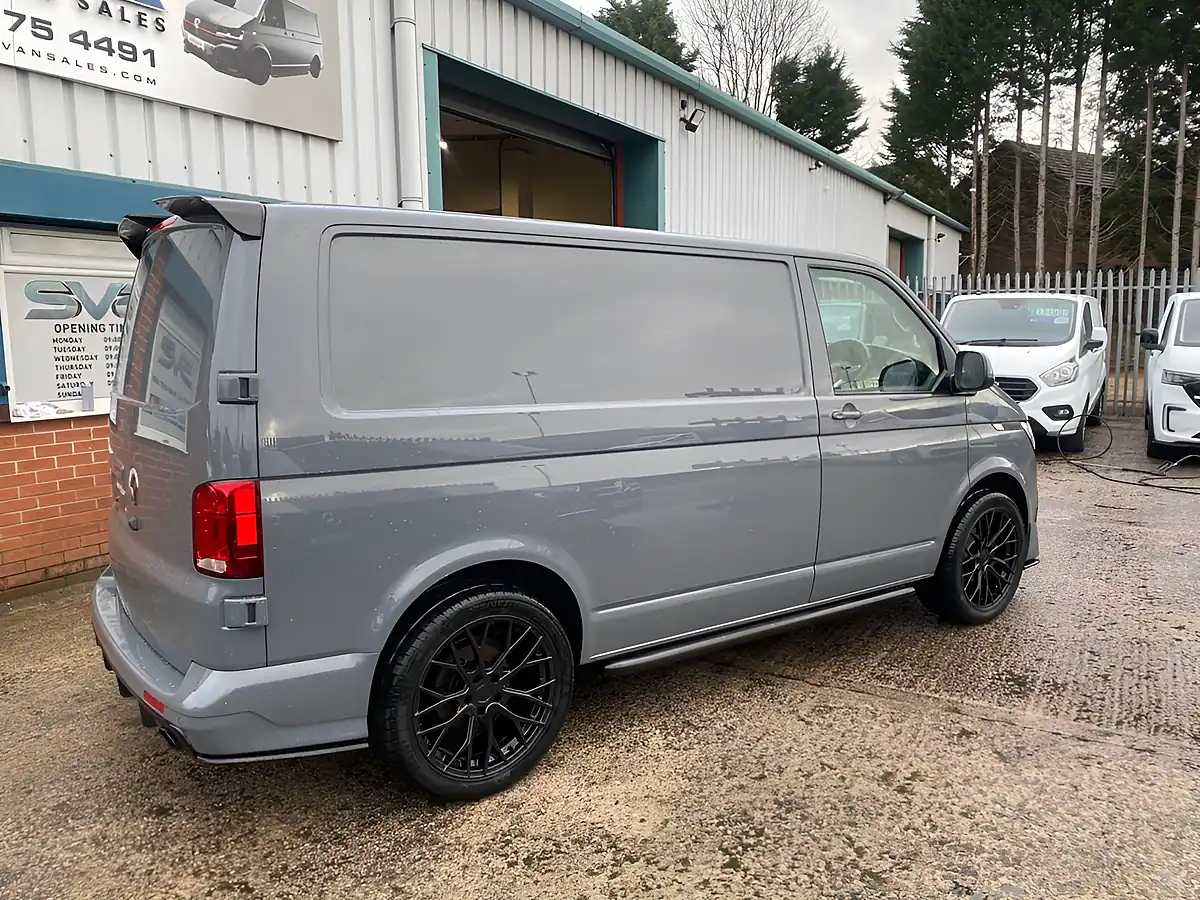 Used 2021 Volkswagen Transporter Highline Grey - Interior and Exterior details 19