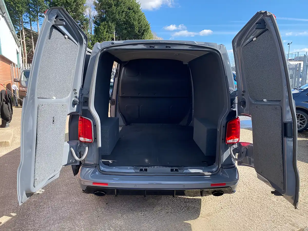 Used 2021 Volkswagen Transporter Highline Grey - Interior and Exterior details 8