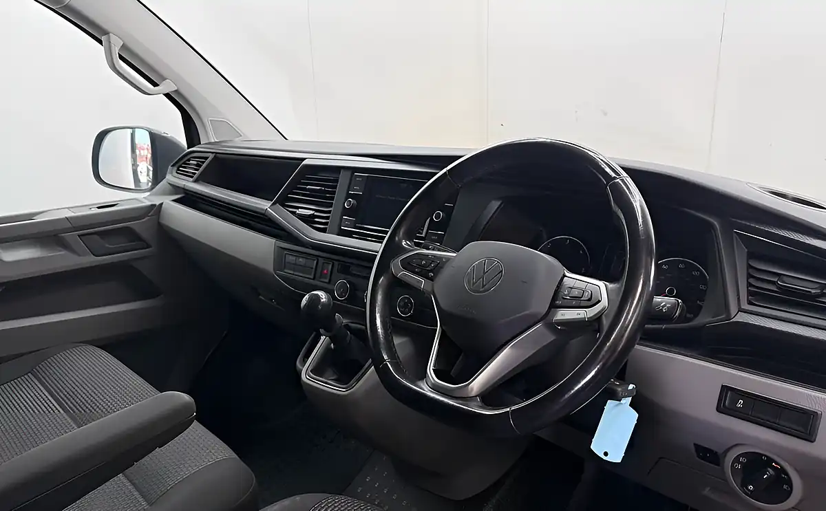 Used 2021 Volkswagen Transporter Highline Grey - Interior and Exterior details 11