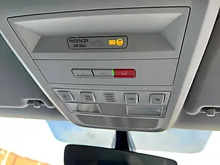 Used 2021 Volkswagen Transporter Highline Kombi Pure Grey - Interior and Exterior details 18