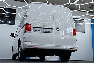 Used 2021 Volkswagen Transporter Highline White - Interior and Exterior details 12