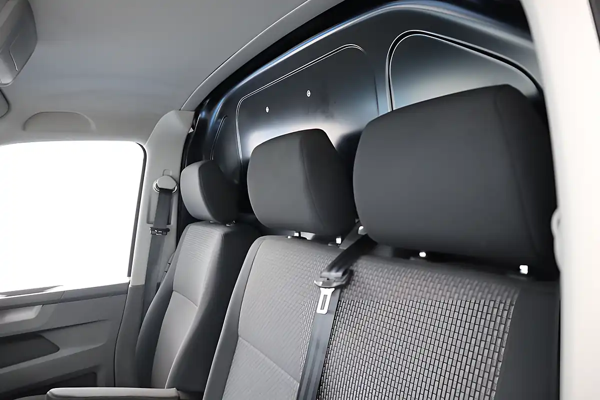 Used 2021 Volkswagen Transporter Highline White - Interior and Exterior details 16