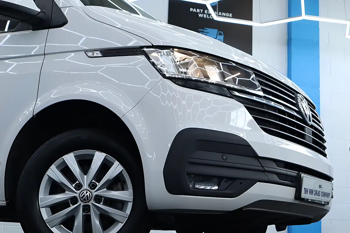 Used 2021 Volkswagen Transporter Highline White - Interior and Exterior details 2