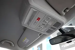 Used 2021 Volkswagen Transporter Highline White - Interior and Exterior details 20