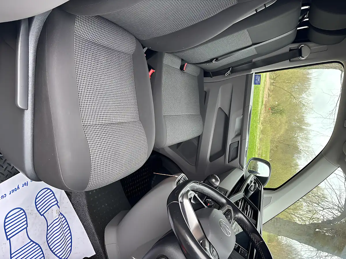 Used 2021 Volkswagen Transporter Lwb White - Interior and Exterior details 13