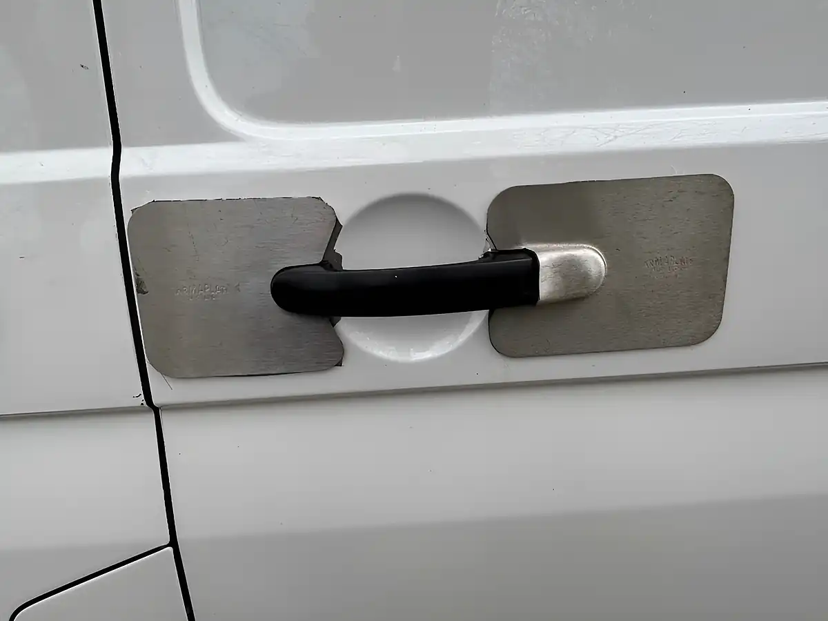 Used 2021 Volkswagen Transporter Lwb White - Interior and Exterior details 14