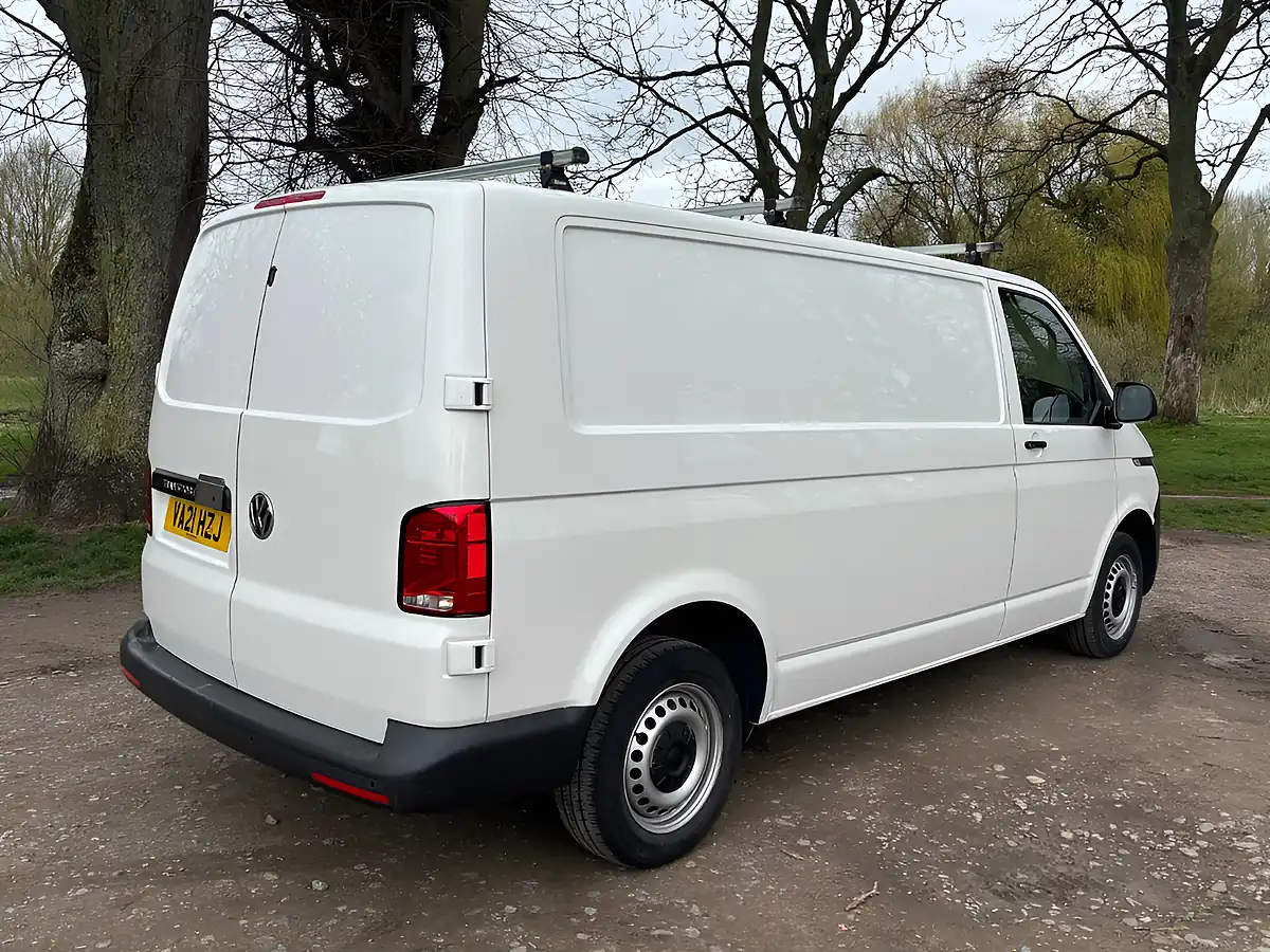 Used 2021 Volkswagen Transporter Lwb White - Interior and Exterior details 7