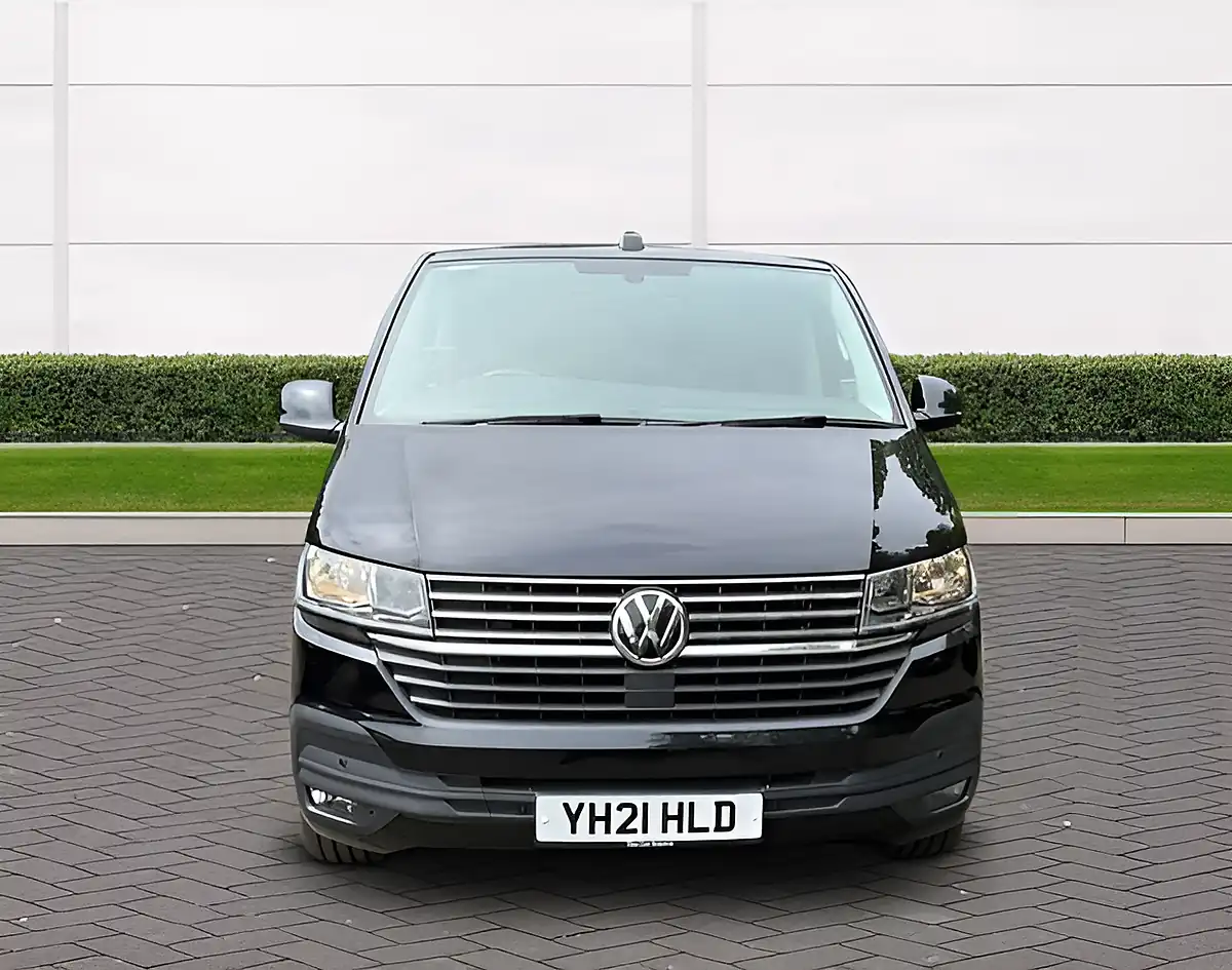 Used 2021 Volkswagen Transporter Se Black - Interior and Exterior details 11