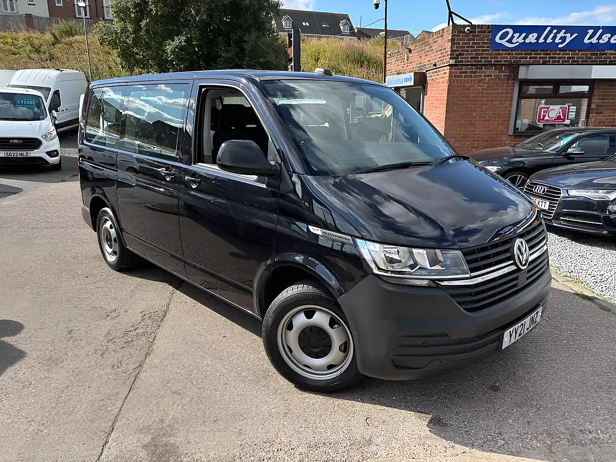 Used 2021 Volkswagen Transporter Shuttle S Black - Interior and Exterior details 3
