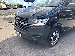 Used 2021 Volkswagen Transporter Shuttle S Black - Interior and Exterior details 7
