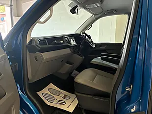 Used 2021 Volkswagen Transporter Shuttle Se Blue - Interior and Exterior details 16