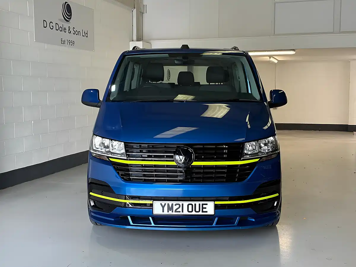 Used 2021 Volkswagen Transporter Shuttle Se Blue - Interior and Exterior details 2