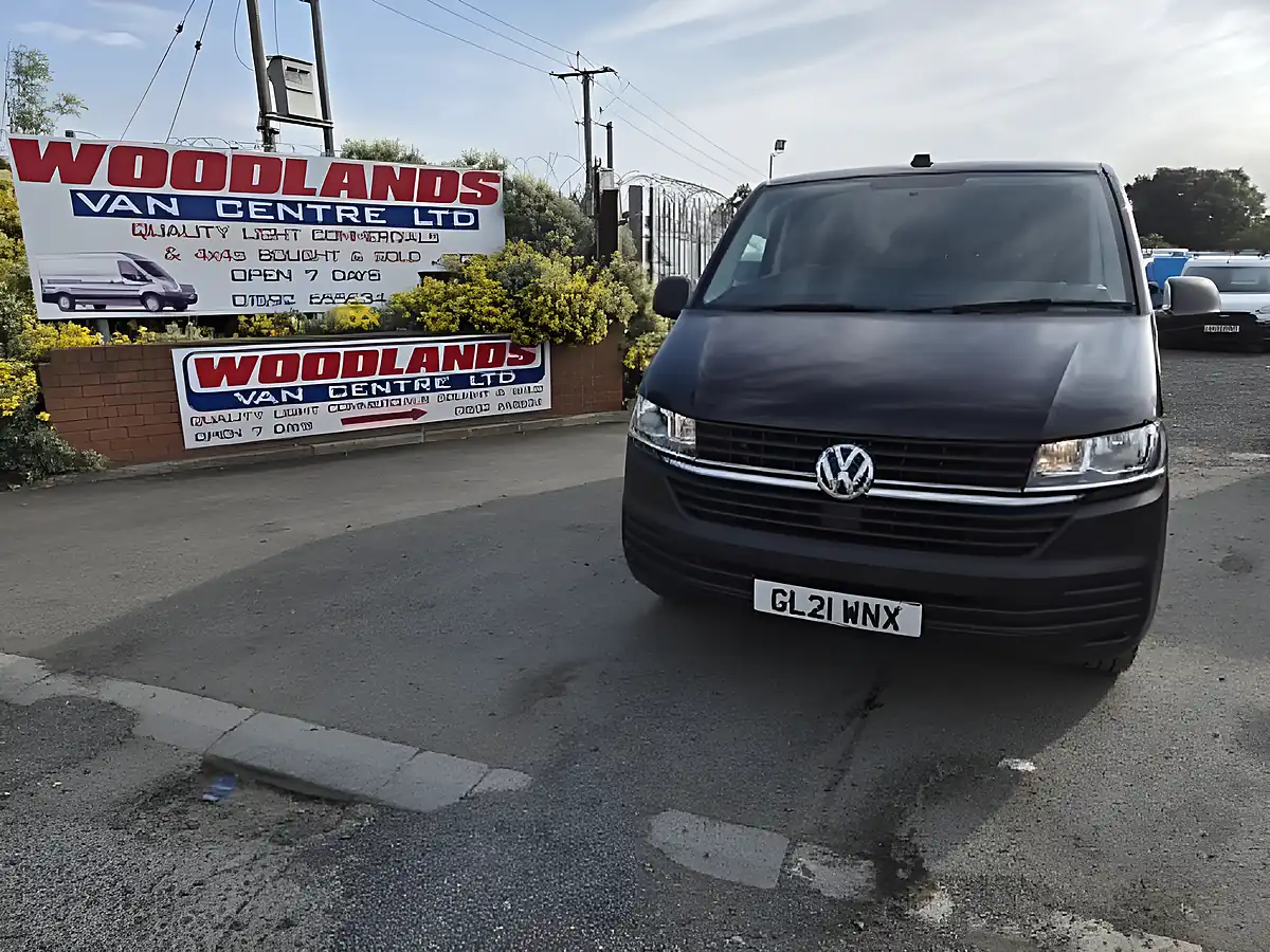 Used 2021 Volkswagen Transporter Startline Black - Interior and Exterior details 3