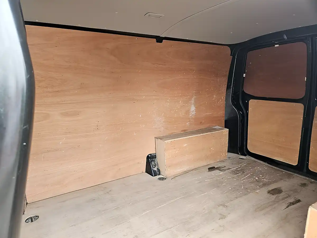 Used 2021 Volkswagen Transporter Startline Black - Interior and Exterior details 10