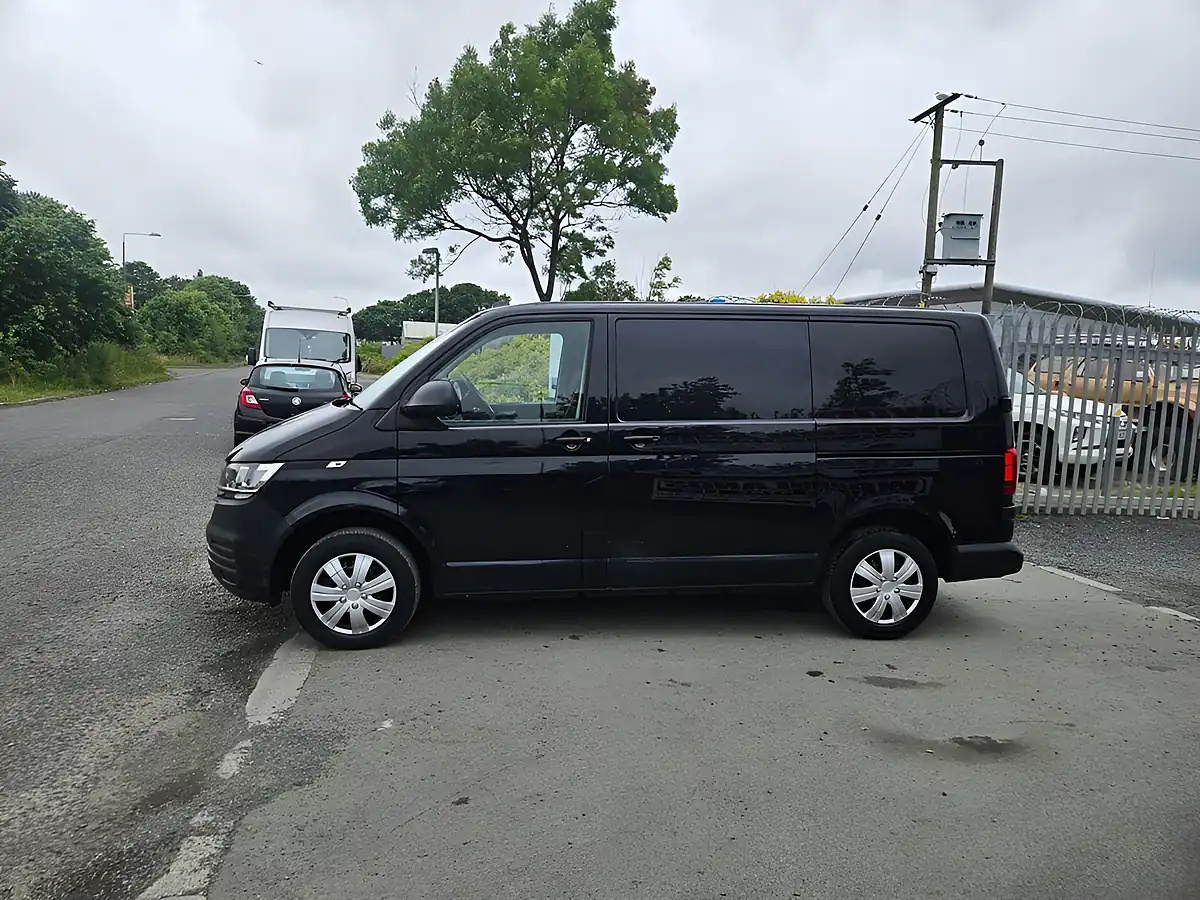 Used 2021 Volkswagen Transporter Startline Black - Interior and Exterior details 5