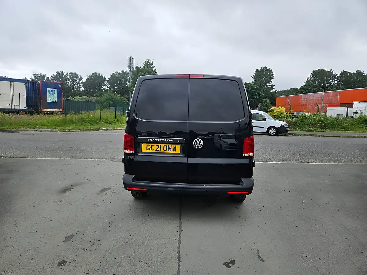 Used 2021 Volkswagen Transporter Startline Black - Interior and Exterior details 7