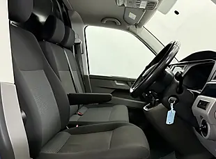 Used 2021 Volkswagen Transporter Startline Blue - Interior and Exterior details 12