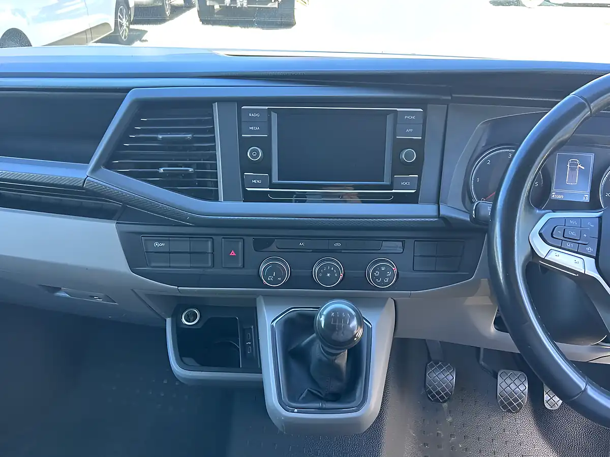 Used 2021 Volkswagen Transporter Startline Grey - Interior and Exterior details 12