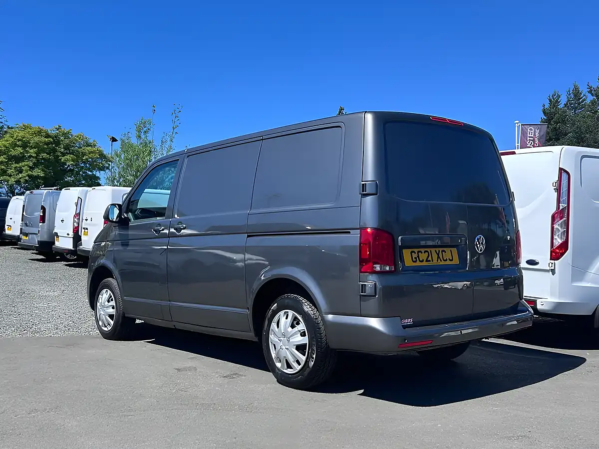 Used 2021 Volkswagen Transporter Startline Grey - Interior and Exterior details 6
