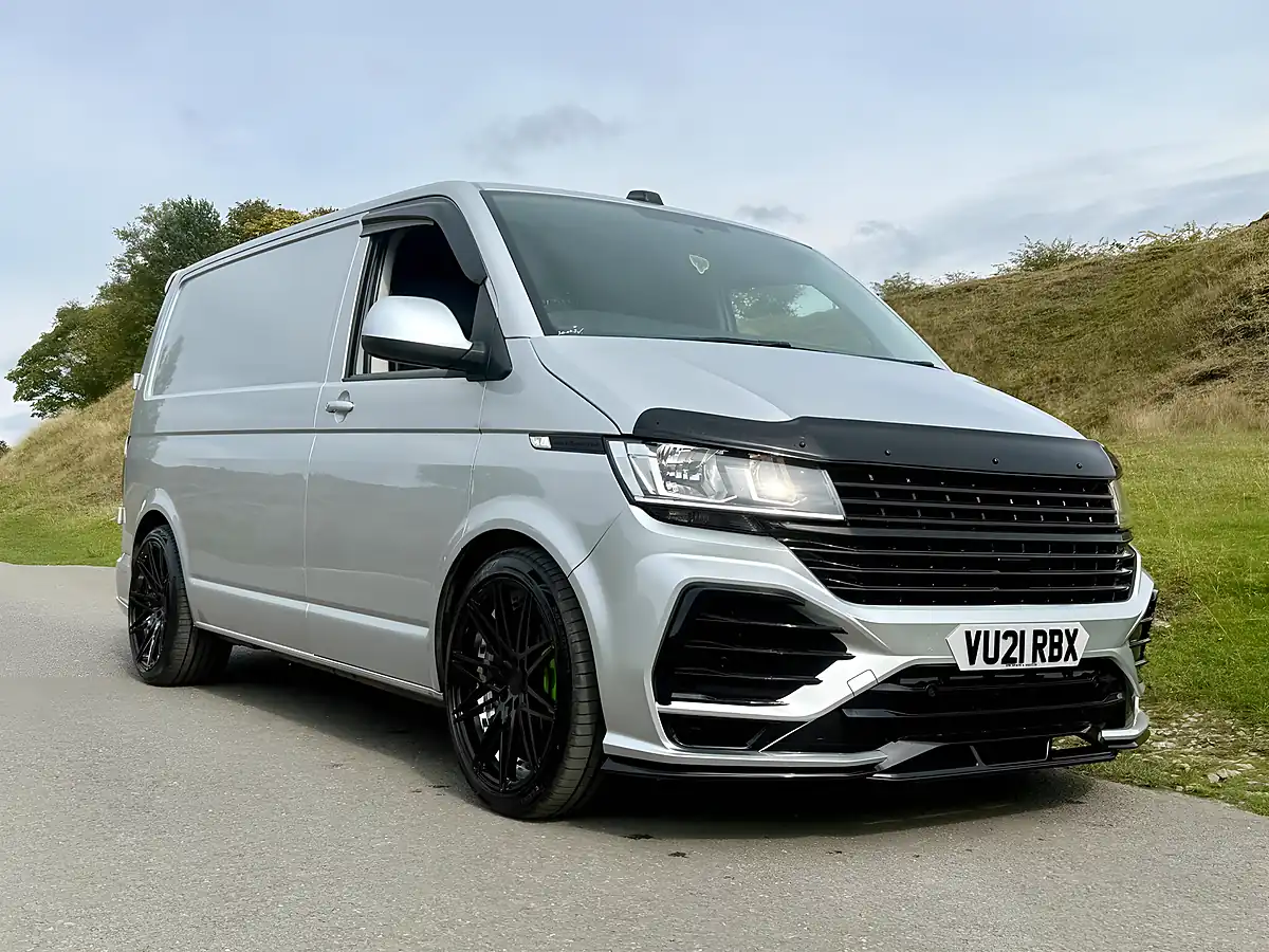 Used 2021 Volkswagen Transporter Startline Silver - Interior and Exterior details 9