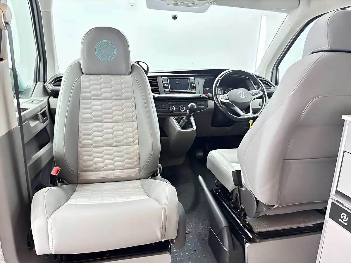 Used 2021 Volkswagen Transporter Startline Silver - Interior and Exterior details 19