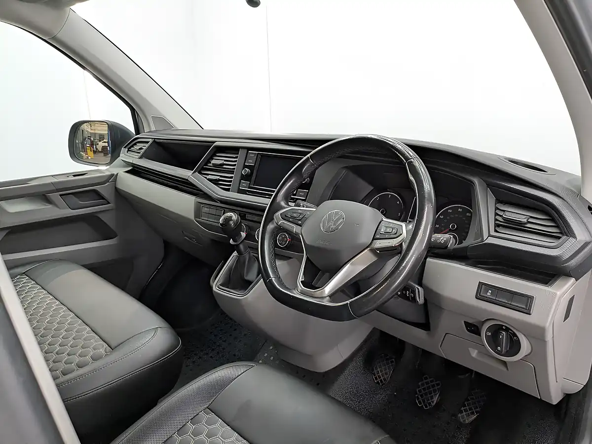 Used 2021 Volkswagen Transporter Startline Silver - Interior and Exterior details 18