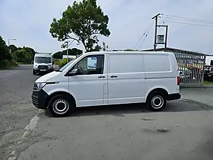 Used 2021 Volkswagen Transporter Startline White - Interior and Exterior details 5
