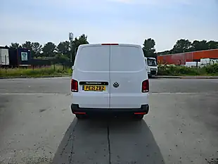 Used 2021 Volkswagen Transporter Startline White - Interior and Exterior details 7