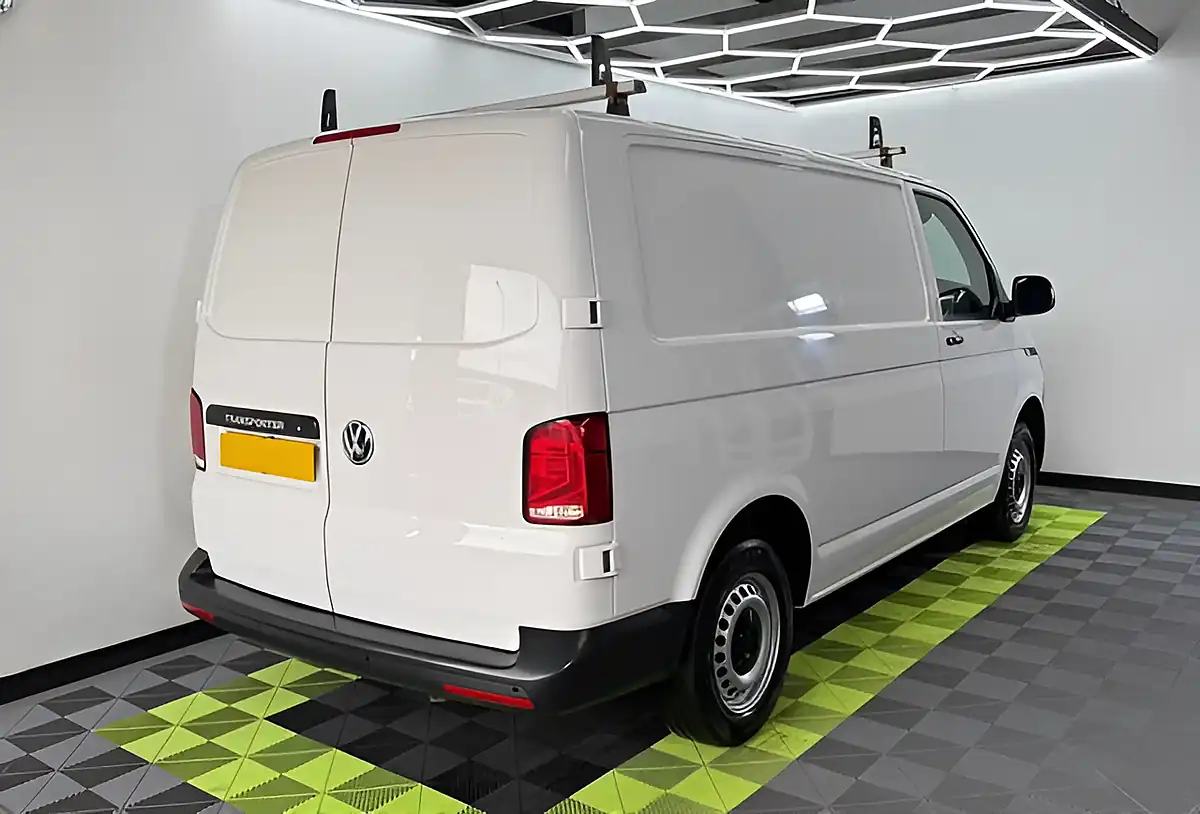 Used 2021 Volkswagen Transporter Startline White - Interior and Exterior details 2