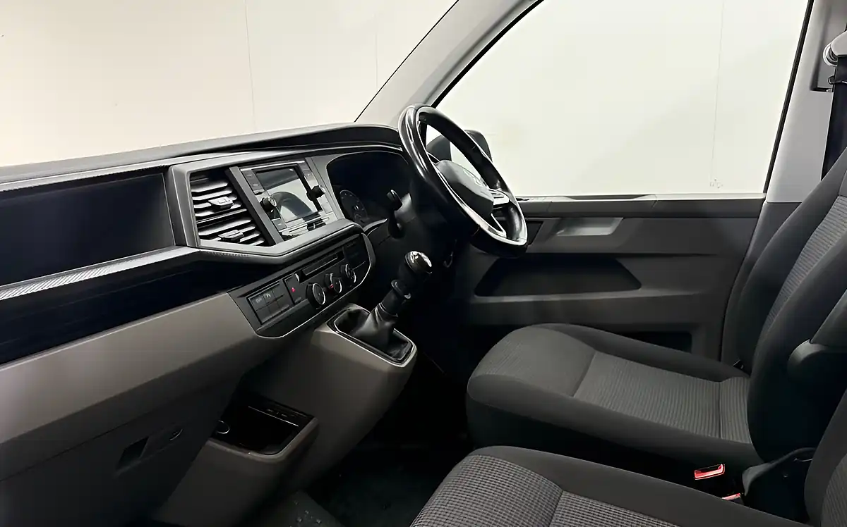 Used 2021 Volkswagen Transporter Startline White - Interior and Exterior details 20