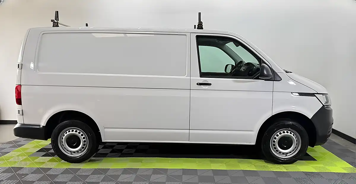 Used 2021 Volkswagen Transporter Startline White - Interior and Exterior details 8