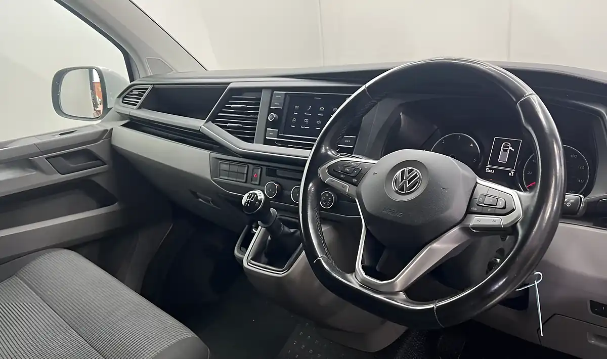 Used 2021 Volkswagen Transporter Startline White - Interior and Exterior details 16