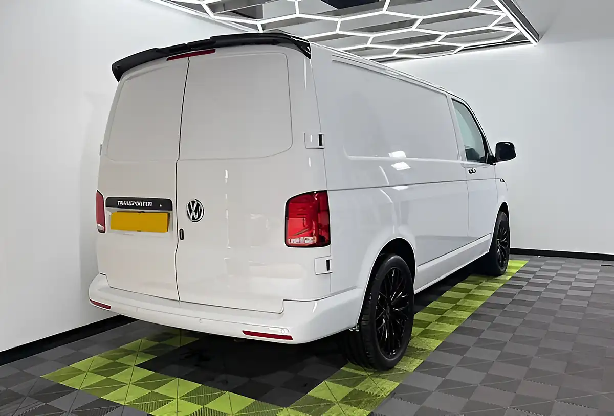 Used 2021 Volkswagen Transporter Startline White - Interior and Exterior details 2