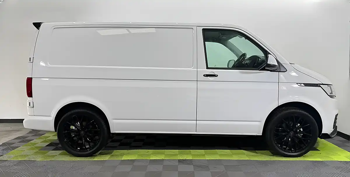 Used 2021 Volkswagen Transporter Startline White - Interior and Exterior details 8