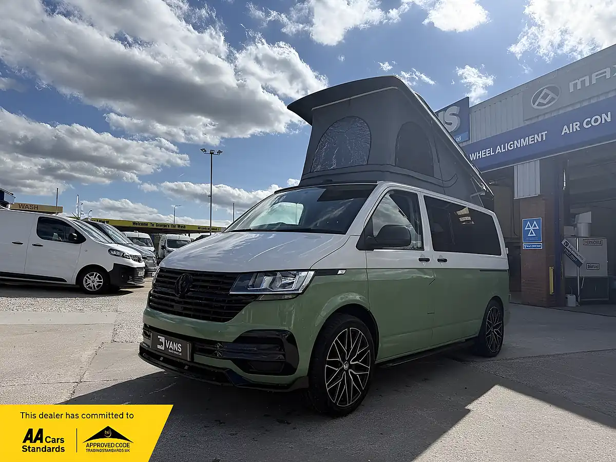 Used 2021 Volkswagen Transporter T28 Camper White & Green - Front View