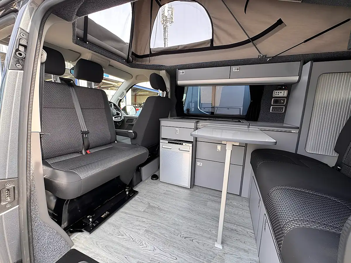 Used 2021 Volkswagen Transporter T28 Camper White & Green - Interior and Exterior details 11