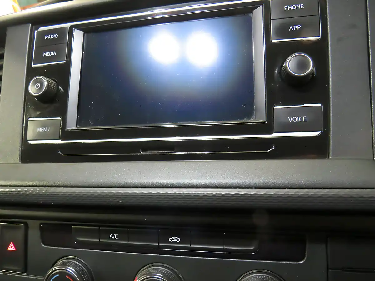 Used 2021 Volkswagen Transporter T30 H-Line Silver - Interior and Exterior details 12