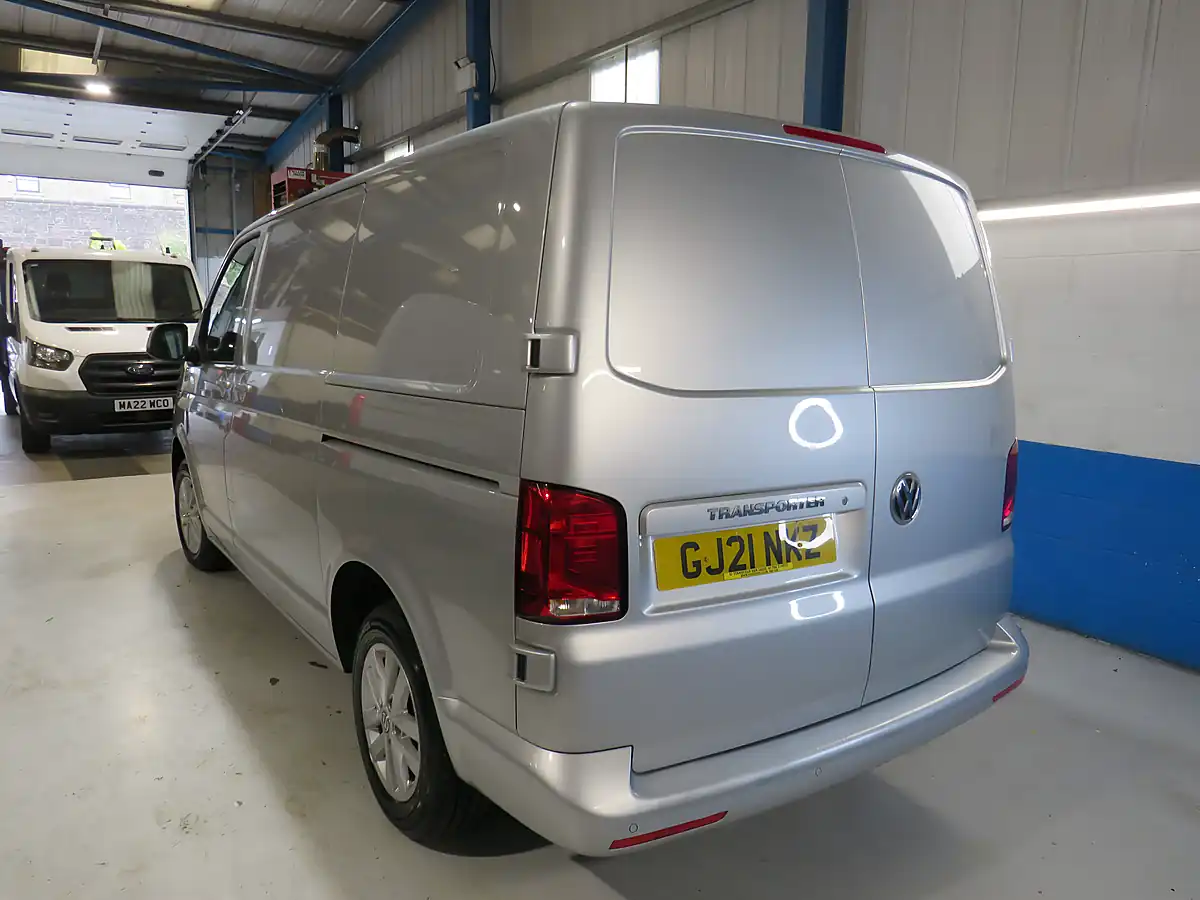 Used 2021 Volkswagen Transporter T30 H-Line Silver - Interior and Exterior details 4