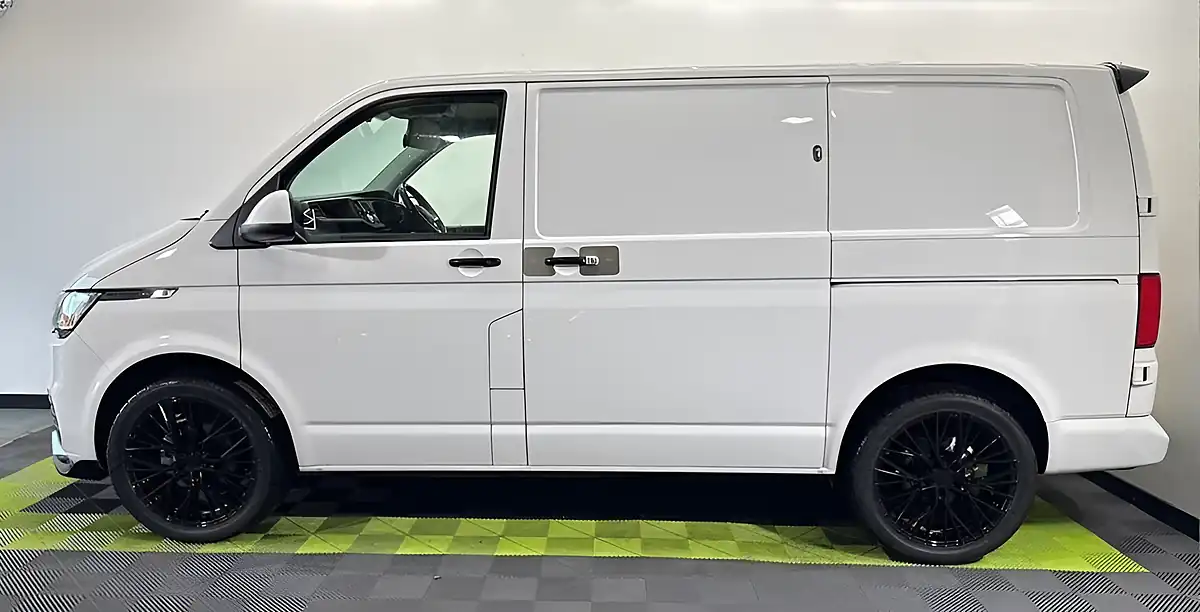 Used 2021 Volkswagen Transporter T32 Startline White - Interior and Exterior details 9