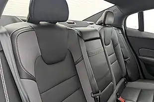 Used 2021 Volvo S60 R-Design Blue - Interior and Exterior details 18