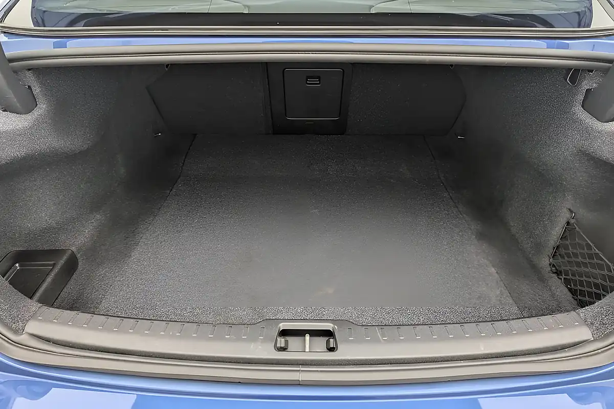 Used 2021 Volvo S60 R-Design Blue - Interior and Exterior details 19