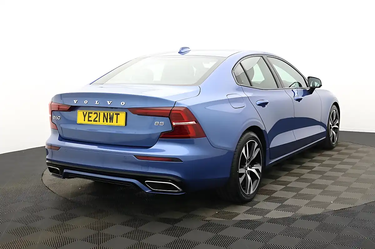 Used 2021 Volvo S60 R-Design Blue - Interior and Exterior details 4